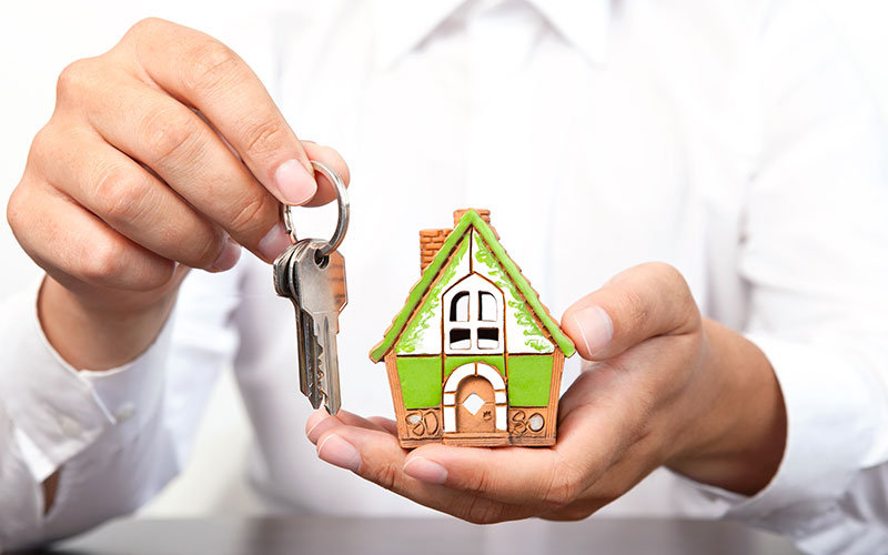 Real Estate Self Management vs. Hiring a Property Manager | Baselane
